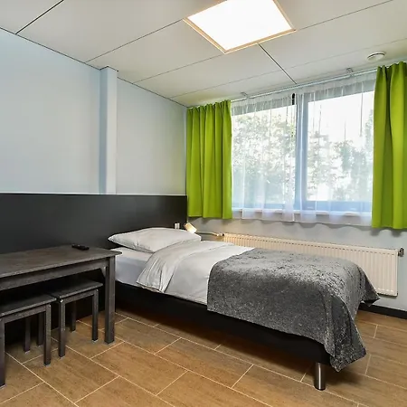 Otel Yard