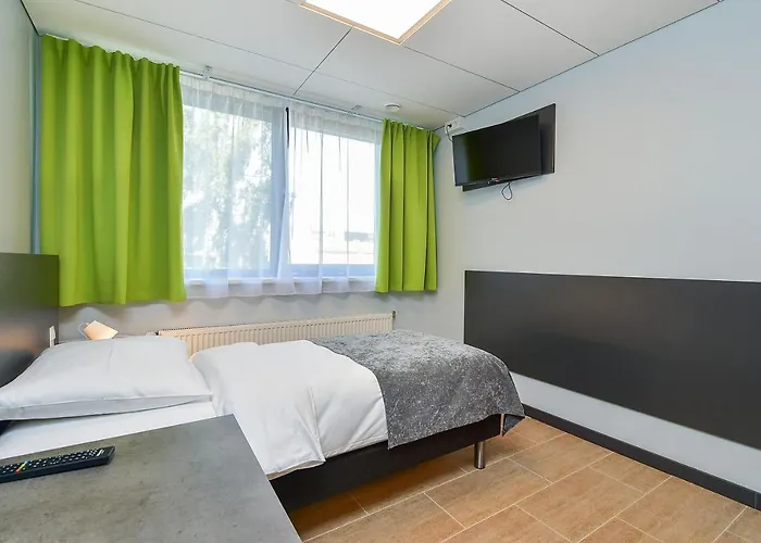 Yard מלון טאלין